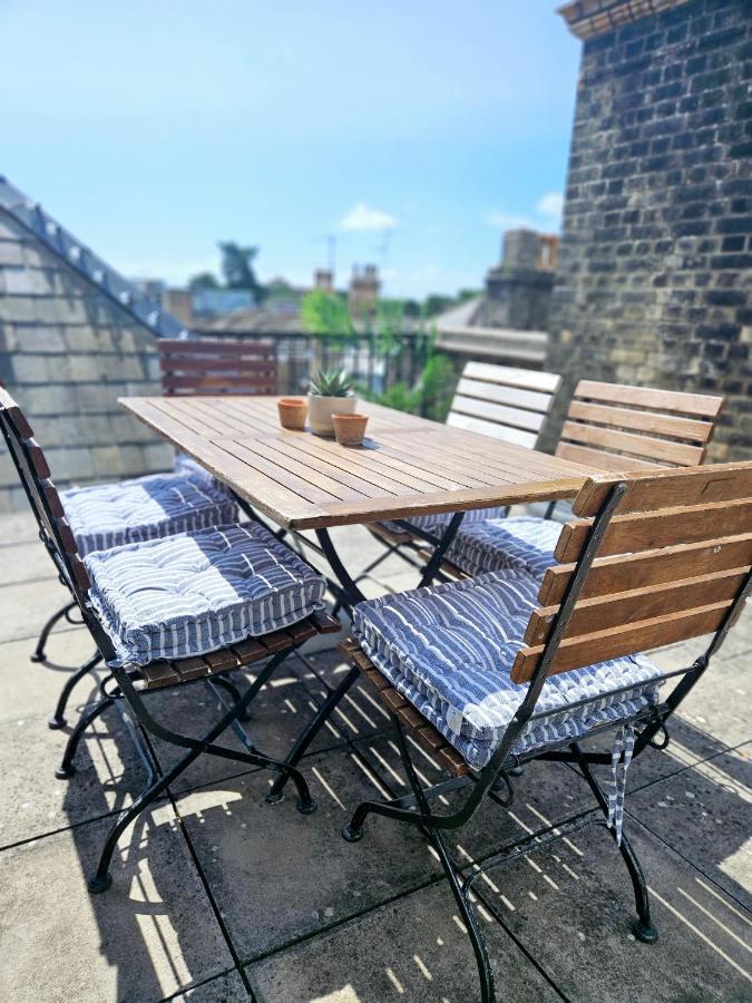 Cityscape Haven: 1 Bedroom Apartment With Terrace And City View Bornemouth Extérieur photo